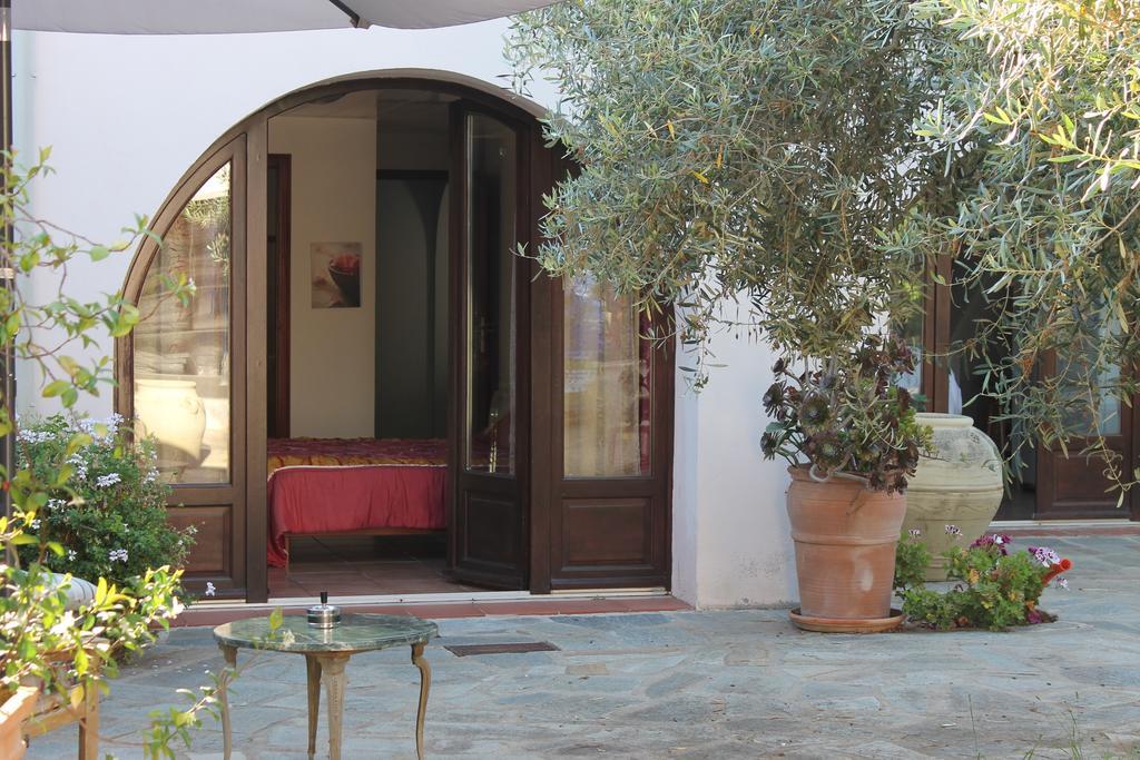 Chambres D'Hotes Le Clos Des Oliviers Sorbo-Ocagnano 客房 照片